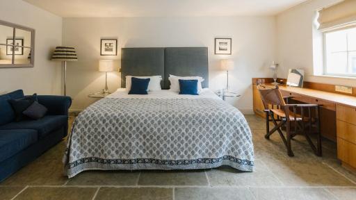 The White Swan Inn - Housity