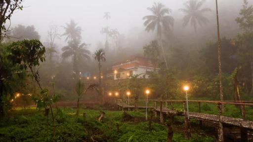 Mountain Manor - Housity