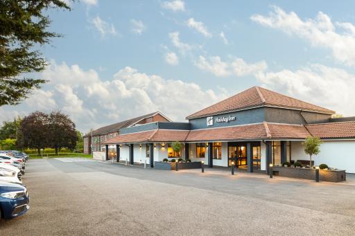 Holiday Inn High Wycombe M40, Jct.4, an IHG Hotel - Housity