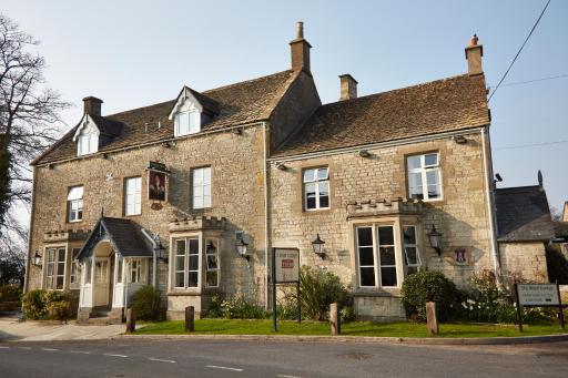 Royal George Hotel by Greene King Inns - Housity