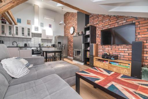 Przytulny Loft W Uroczej Okolicy - Housity