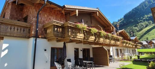 Hochalmbahnen Chalets Rauris 1-20 WE2, Maislaufeldweg 1r EG - Housity