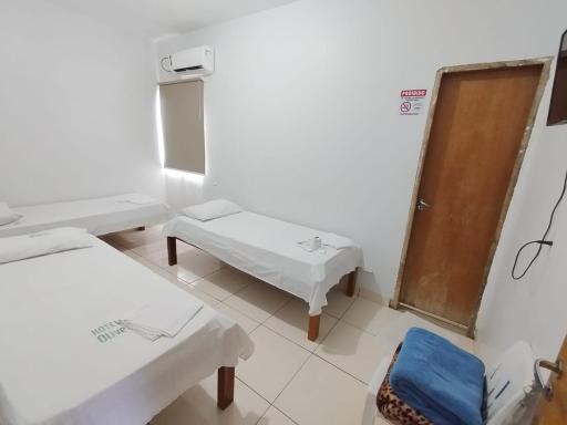 Hotel Oliveira 44 - Housity