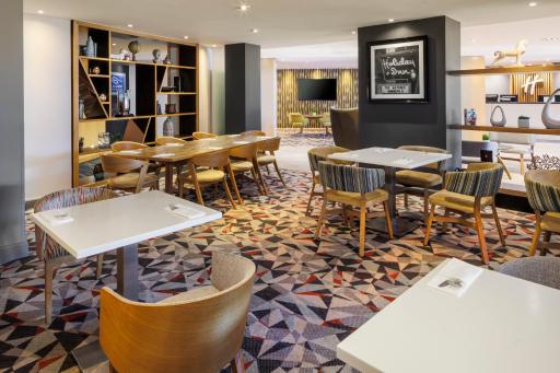 Holiday Inn Reading South M4 Jct 11, an IHG Hotel - Housity