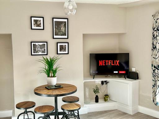 Blossoms Reach - 2 minutes from station and city centre - Housity