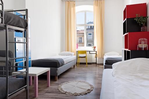 Hostel Królewska - Housity