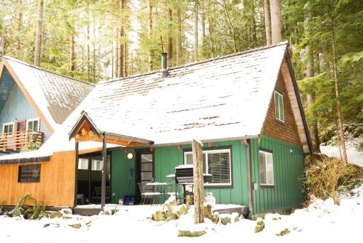 Birdhouse Cottage - Housity