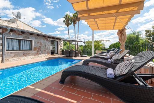 Refugi De Les Aguiles - Housity