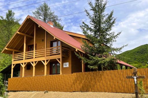 Pensiunea Pepe Panzió - Housity