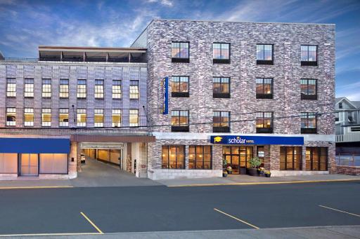 Scholar Morgantown, Tapestry Collection by Hilton - Housity