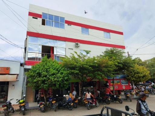 HOTEL LONDON Con Parqueadero - Housity