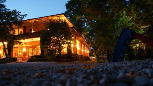 Margaret's Island Hotel - Housity