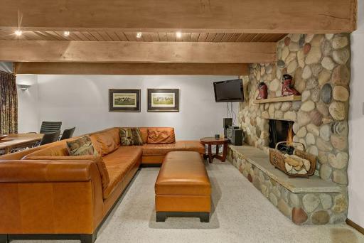 Chateau Dumont Unit 9, Downtown Condo with Cozy Living Area - Housity