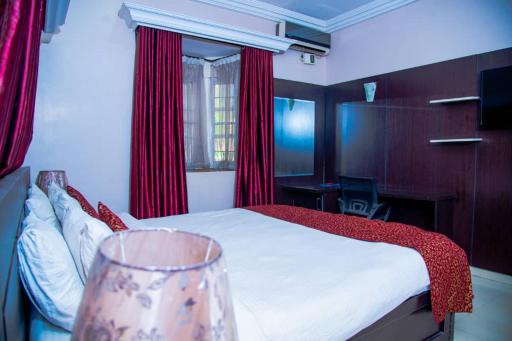JOSEPH COURT HOSPITALITY Gaduwa Estate - Housity