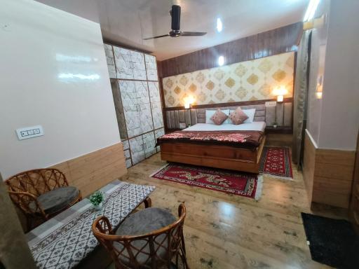 Aatithya Homestay Raison,Manali - Housity