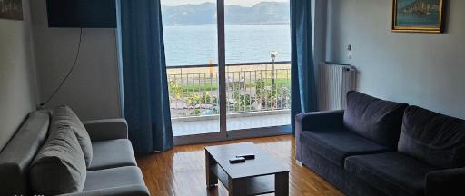 Nafpaktos Beach House - Housity