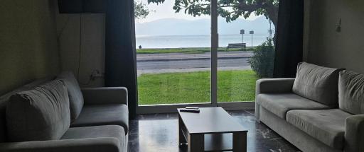 Nafpaktos Seaside Apartment - Housity