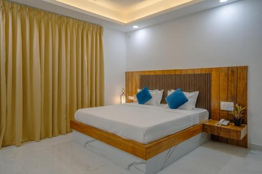 SUN in SEA BEACH RESORT - Housity