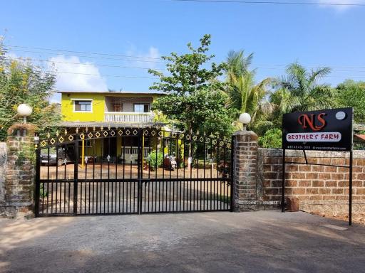 NS Brothers Farm & Resort - Housity