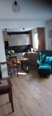 Apartament z prywatnym parkingiem - Housity