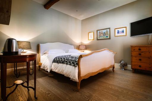 Chippenham Park Garden Rooms - Housity