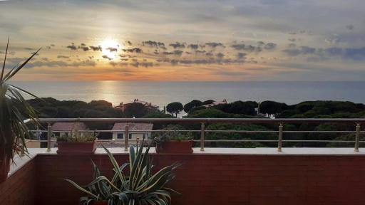 Sea Rooftop Apartment - Housity