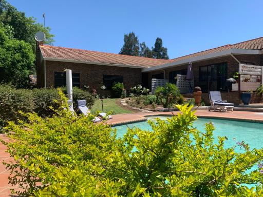 Footprints Self Catering Indoor Heated Pool - Housity