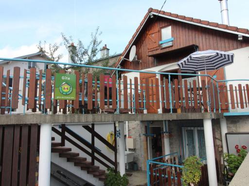 Appartement cosy au cœur de Vagney, proche commerces et sentiers, terrasse et cheminée, à 15km Gérardmer - FR-1-589-304 - Housity