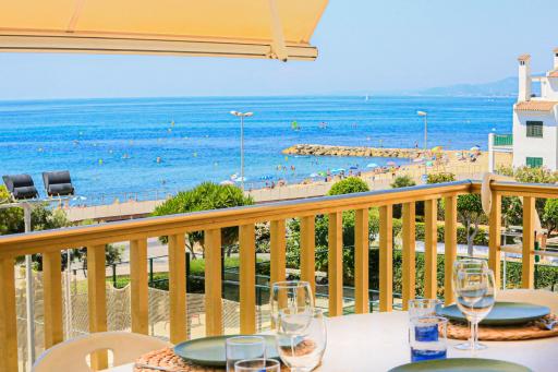 Macapo ONLY FAMILIES - Housity