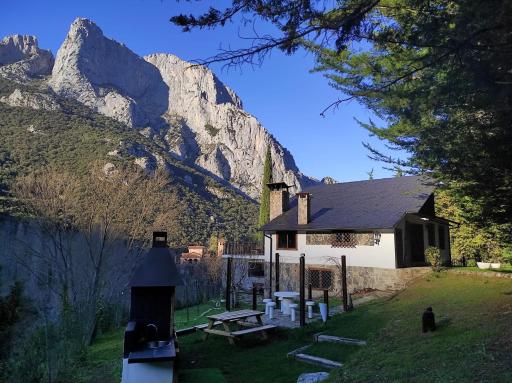 El Chalet de la Poza - Río, barbacoa, Wifi, zona de trabajo, vistas. - Housity