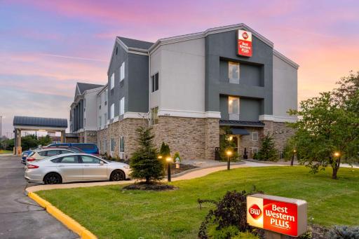 Best Western Plus Columbia Inn - Housity