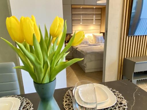 GREY House + free parking - Housity