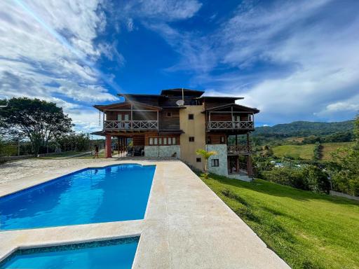Villas Las Neblinas - Housity