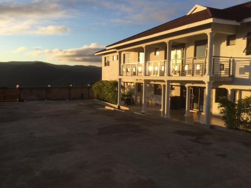 Potters Guest House - Housity