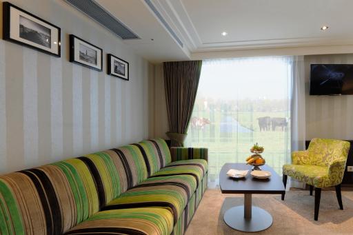 Hotelschiff Messe Düsseldorf - Housity