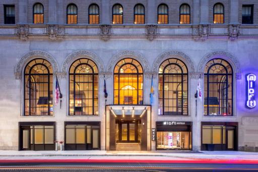 Aloft Philadelphia Downtown - Housity