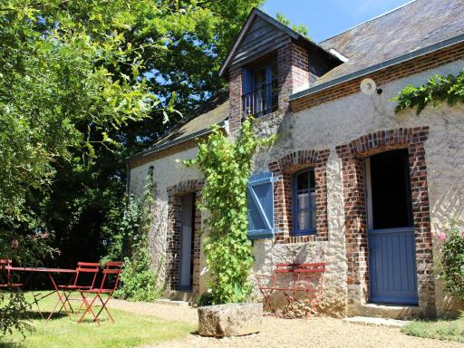 Maison de campagne avec grand jardin, cheminée, vélos et wifi à Berfay - FR-1-410-242 - Housity
