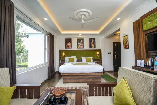 Lumino Winter Castle - Housity