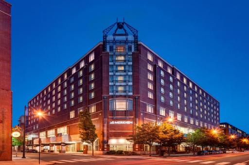 Le Meridien Boston Cambridge - Housity