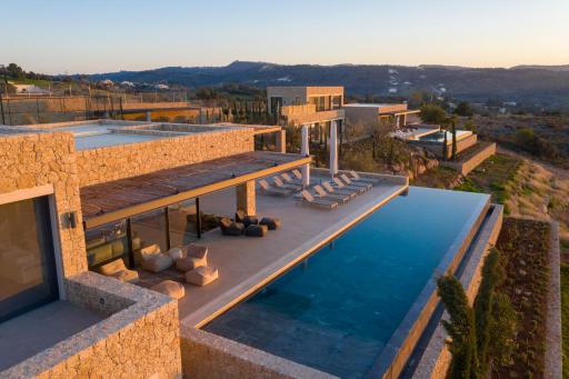 Villa Alchaca - New Magnificent Villa with Infinity Pool & Tennis - Housity