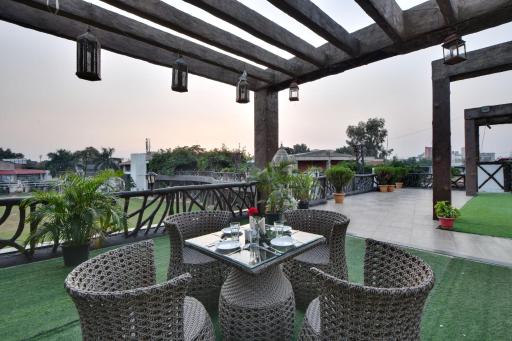 Click Resort Sparsh Bareilly - Housity