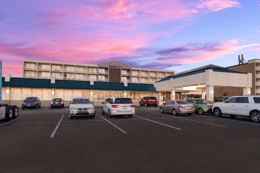 Comfort Inn On the Ocean - Housity