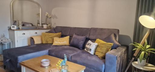 Country Style, 2 bedroom house, Parking and superb location - Hizvo
