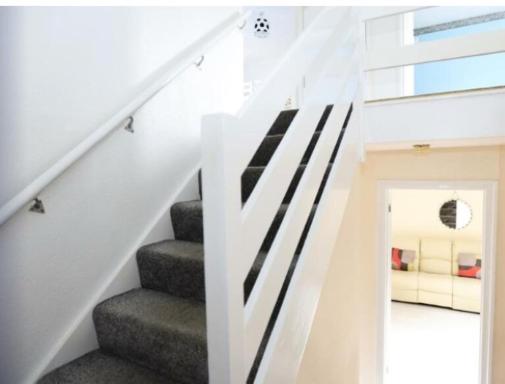 The Dunstable House - Housity
