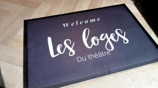 LES LOGES DU THEATRE, MAISON 6 chambres 150m2 pour 16 voyageurs MAX MODULABLE en 3 appartements privés dans quartier CHIC historique, a 200m de l'Avenue de Champagne, Gare, Musée, Jardins parcs, et toutes commodités, DEGUSTATION de CHAMPAGNE OFFERTE - Housity