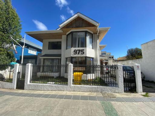 Karol Hostal - Housity