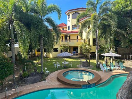 Canong Borres Mansion - Housity