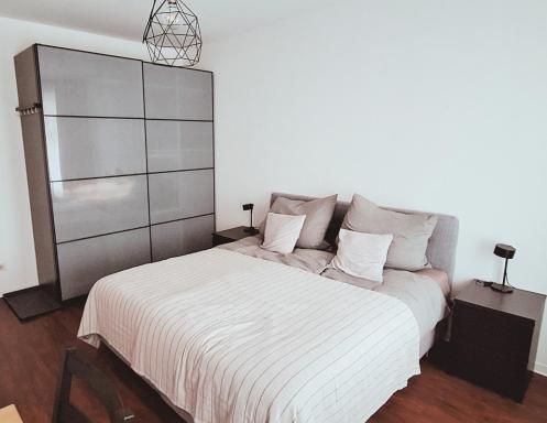 modernes Einraumzimmer mit eigenem Bad, Balkonnutzung, zentrumsnah - In 10 Minuten mit dem Rad oder dem ÖPNV zur Arena und in Leipzigs Innenstadt - Housity