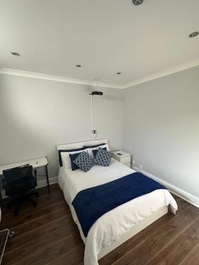 Liverpool Street Blue Bedroom - Housity