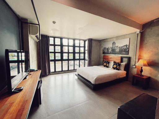 Yotaka The Hostel - Hizvo